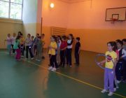 Stafeta cu 2 obiecte